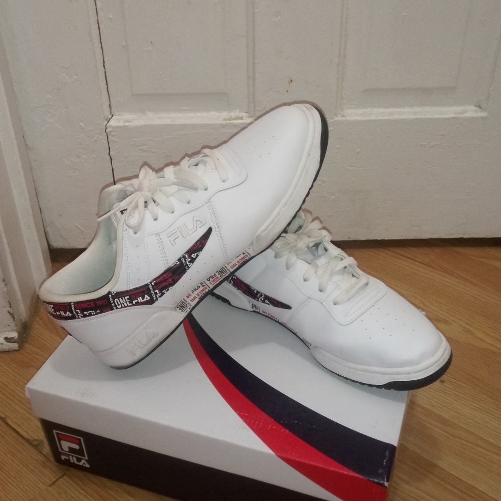 Fila sneakers. - Picture 4 of 8